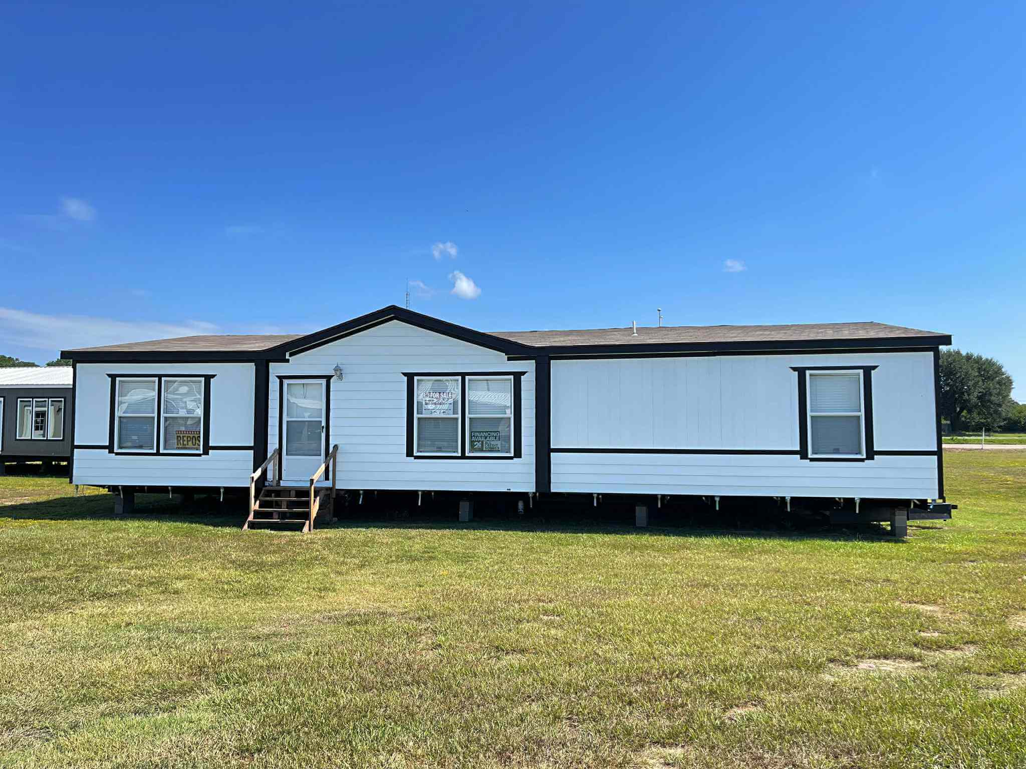 Used Repo Mobile Home for Sale 2022 Model in Huntsville, Texas
